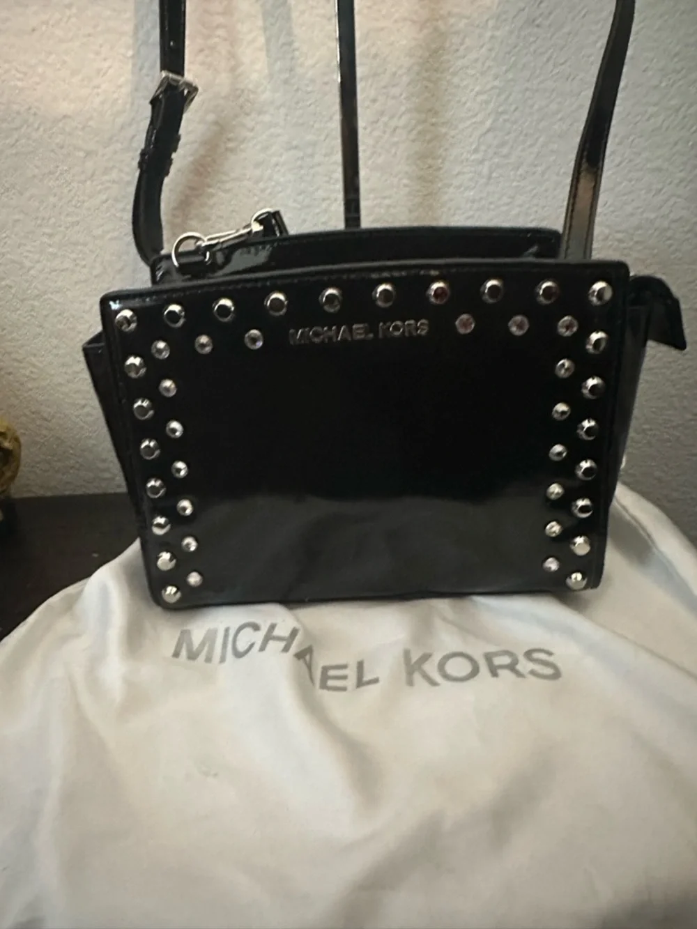 Posh Giveaway for Silver and Gold Train - Picture 4 of 8